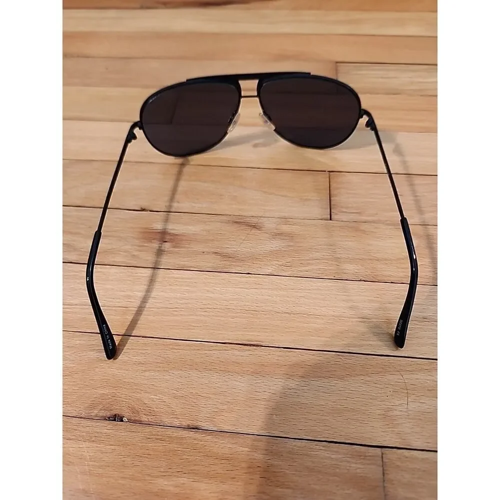 Liz Claiborne Black Avaitor Sunglasses 32270